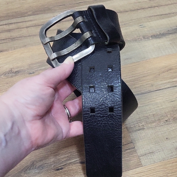 Silver Creek Other - SILVER CREEK Black Leather Double Prong Made In Italy Buckle Belt Size 37/38